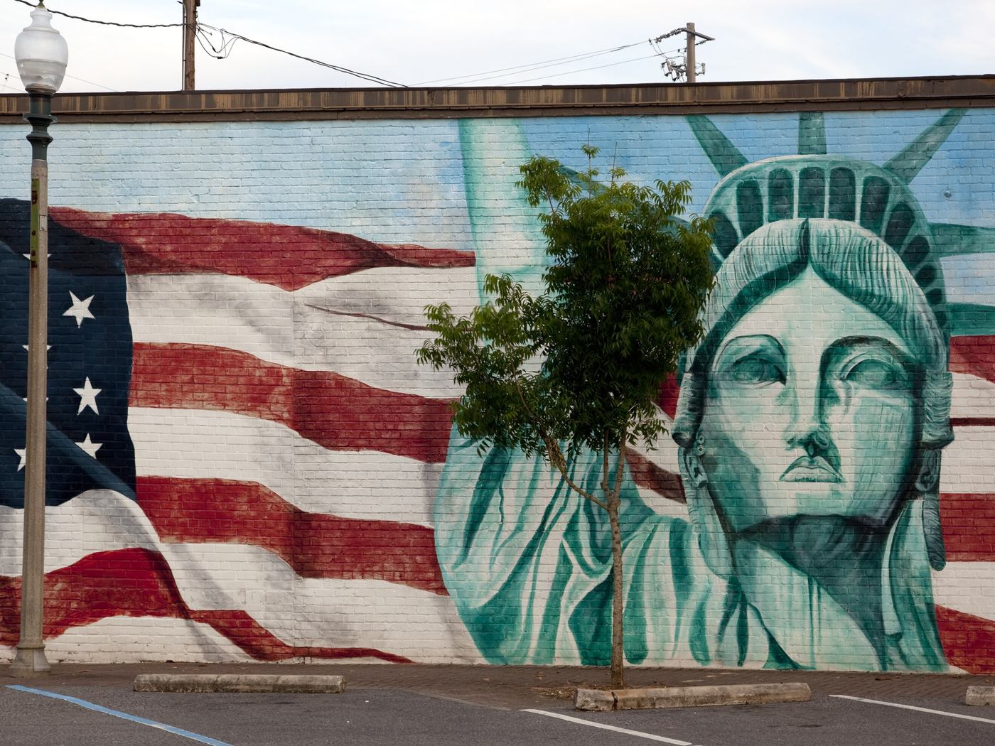 American flag and Statue of Liberty mural in downtown Bay Minette, Alabama